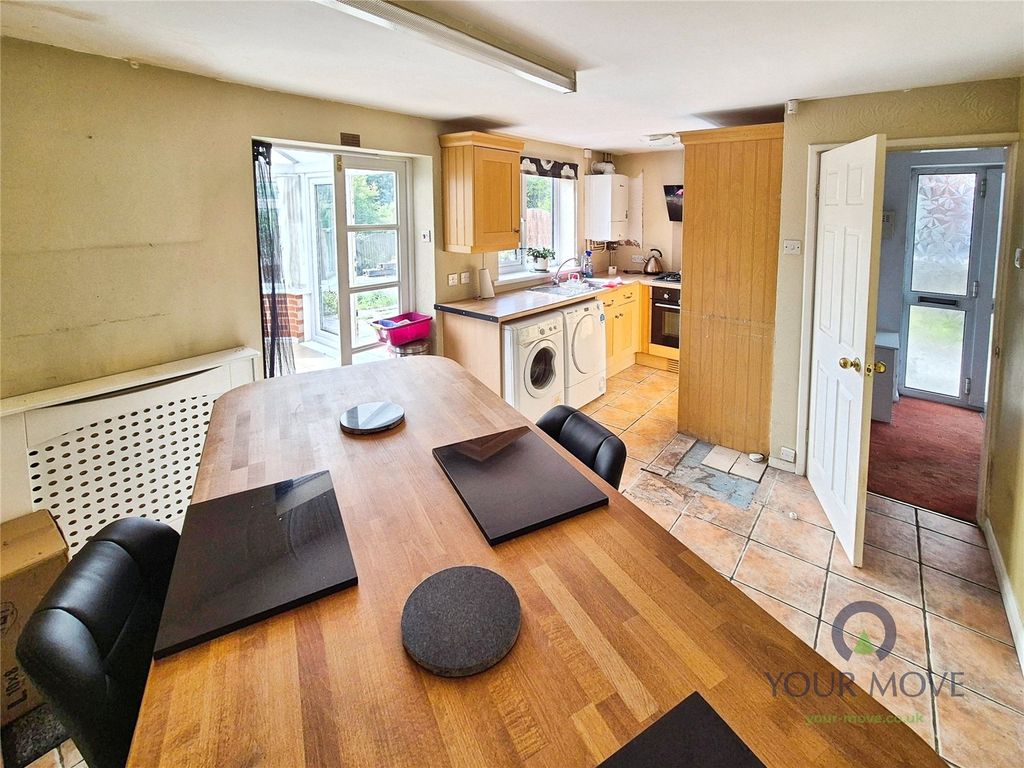 Property photo 3 of 11 Kitchen / Dining Roo