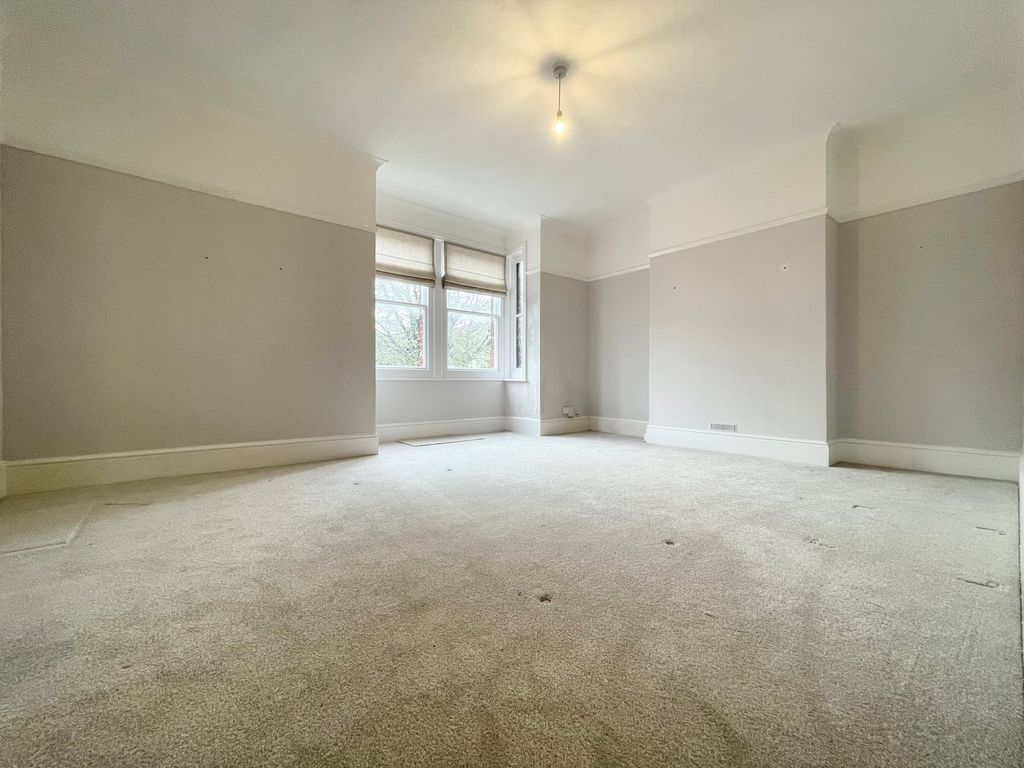 Property photo 3 of 12 Living Room