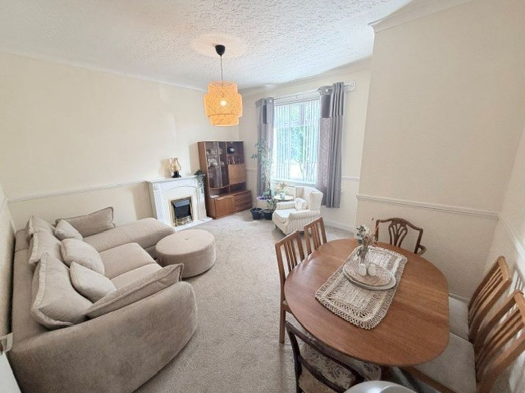 Property photo 3 of 25