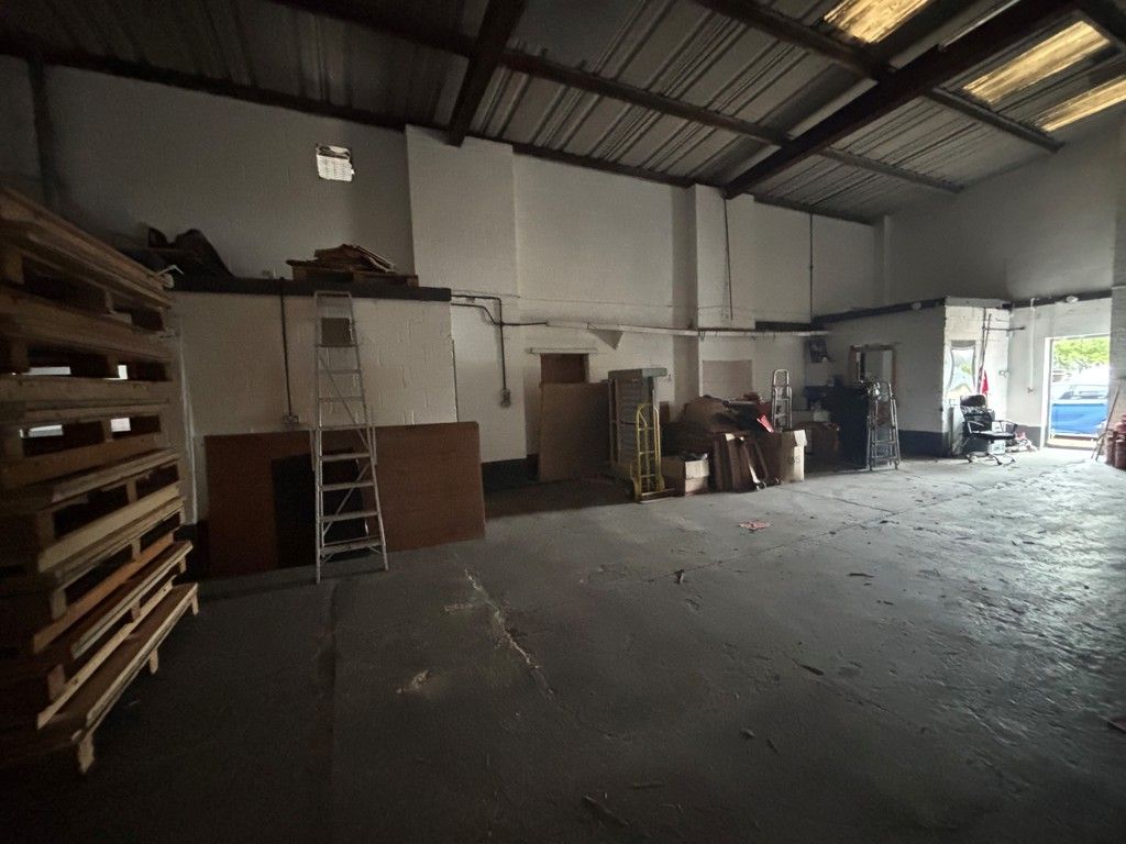 Property photo 3 of 6 Photo 7