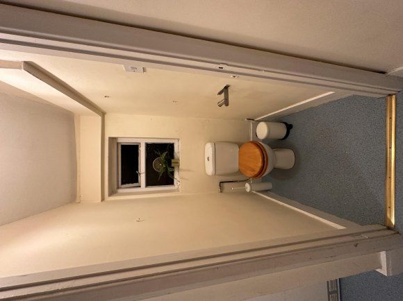 Property photo 3 of 19 Toilet.Jpg