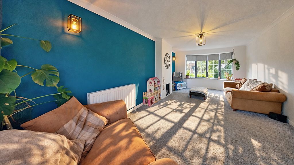 Property photo 3 of 20