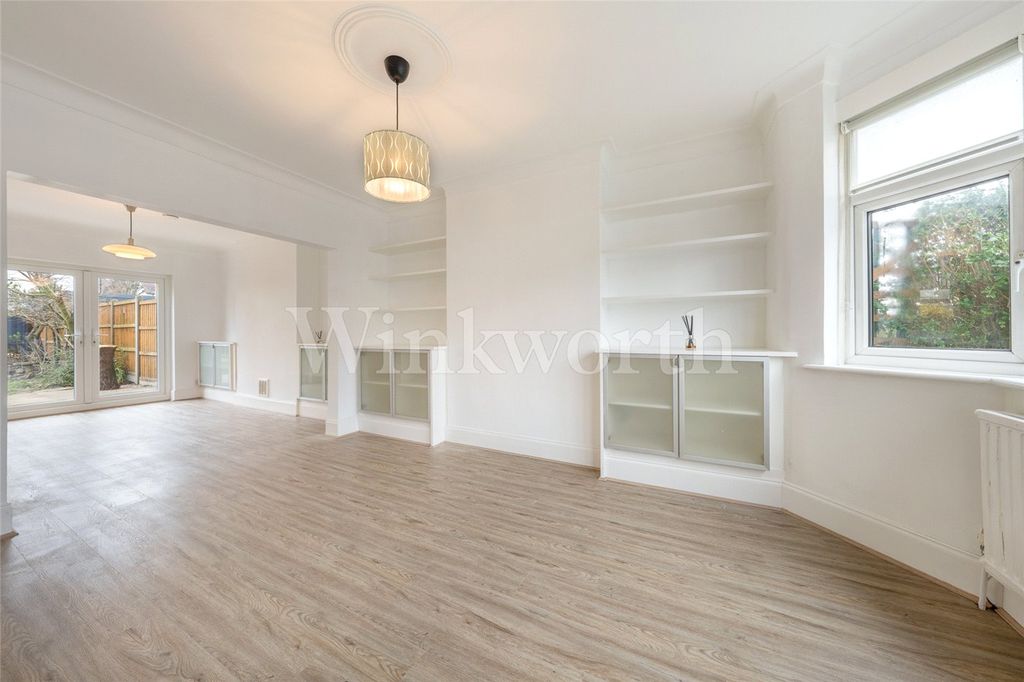 Property photo 2 of 16 Picture No. 07