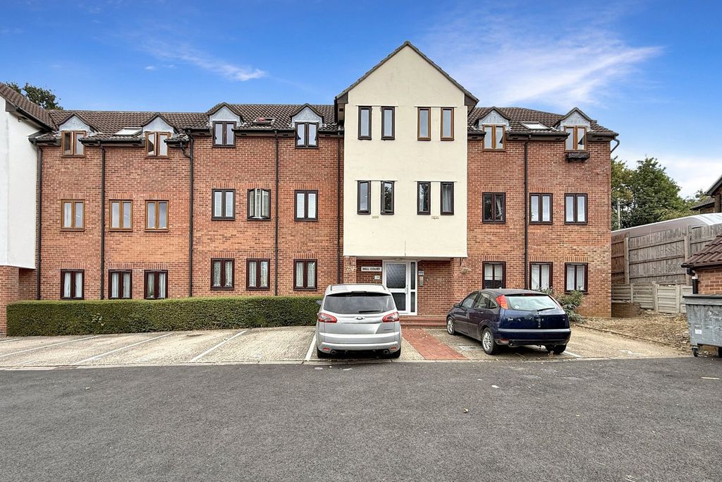 Property photo 1 of 12
