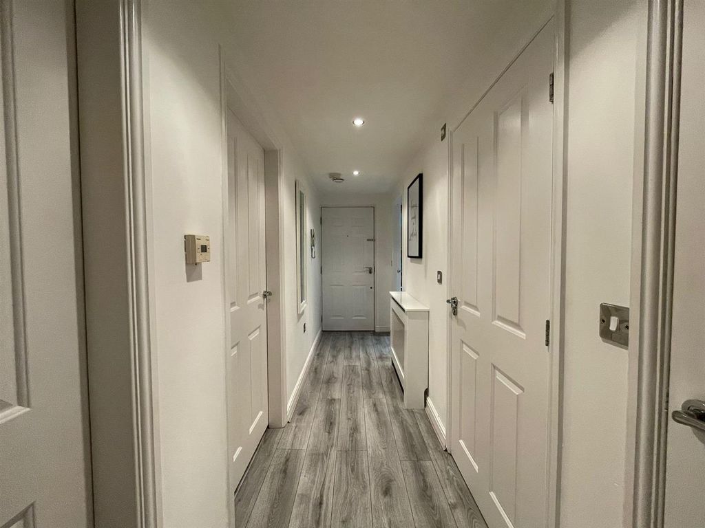 Property photo 1 of 7 d54B404A-0132-441E-B4E6-538Bd9Eb3E28.Jpg