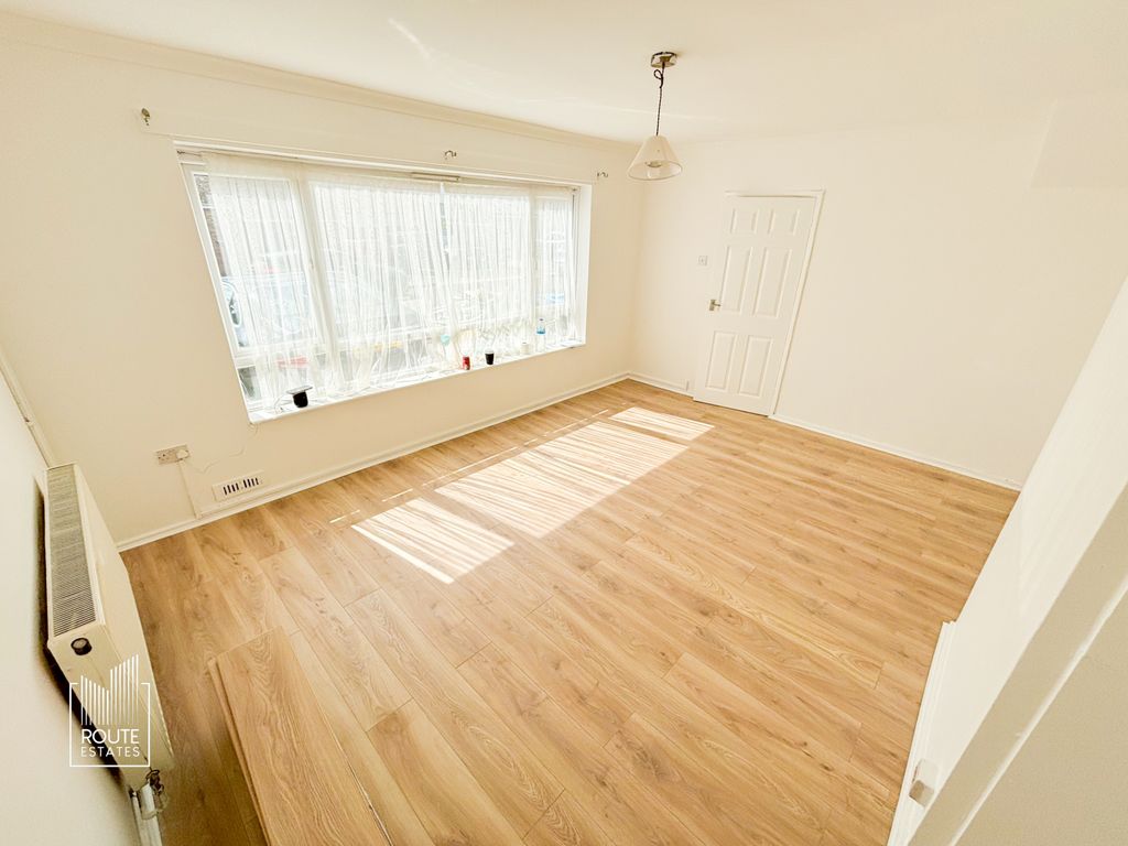 Property photo 2 of 12 Photo 9