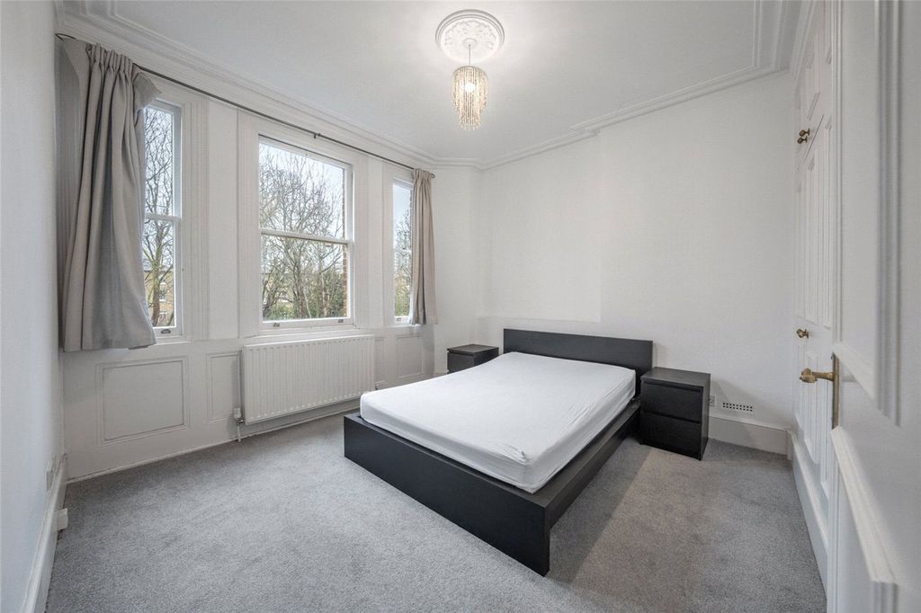 Property photo 1 of 11 Picture No. 05