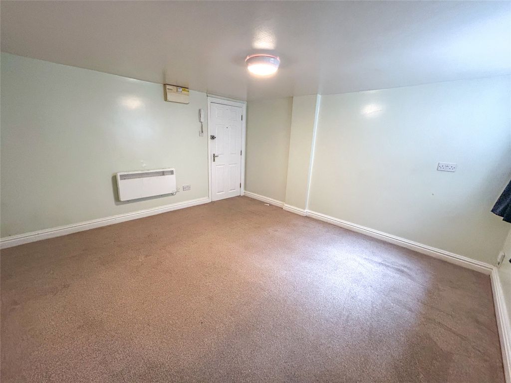 Property photo 3 of 5 Picture No. 17