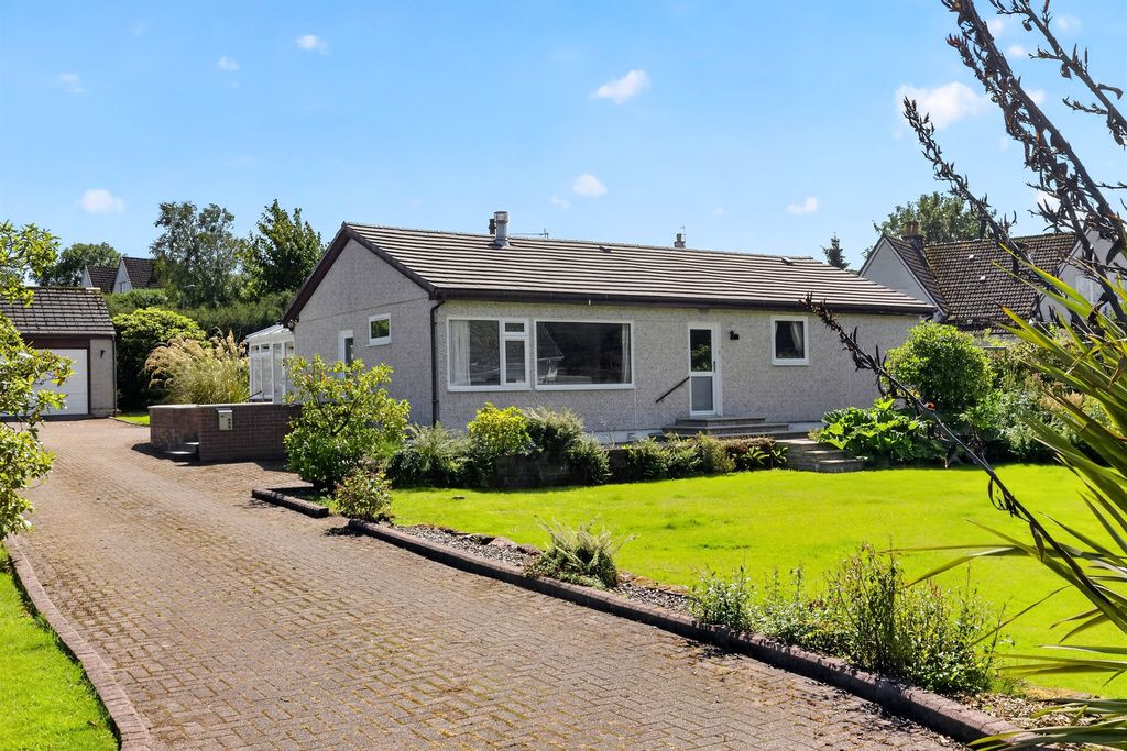 Property photo 1 of 21