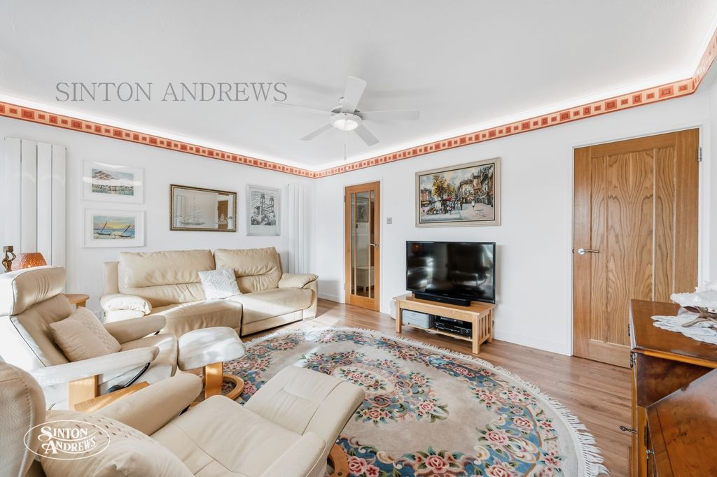 Property photo 2 of 13 Photo 7