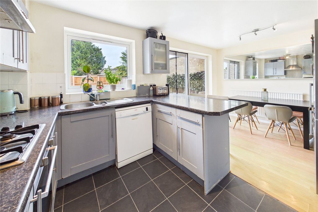 Property photo 2 of 17 Kitchen/Diner