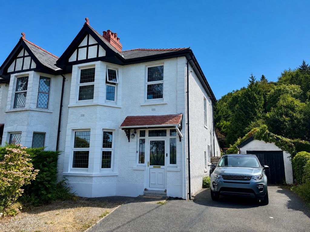 Property photo 1 of 20