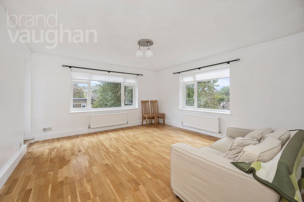 Property photo 2 of 19 Picture No. 06