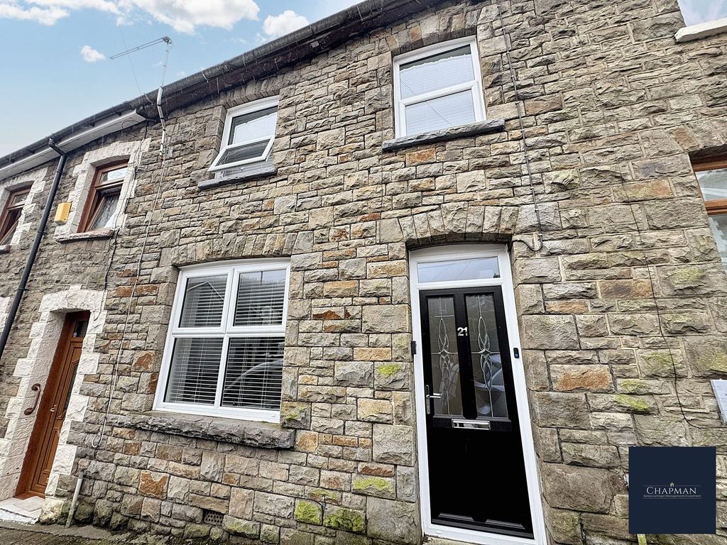 Property photo 2 of 23