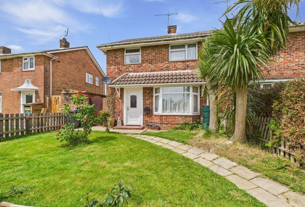 Property photo 1 of 9
