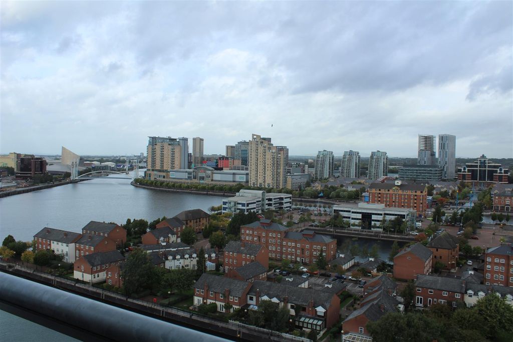 Property photo 2 of 5