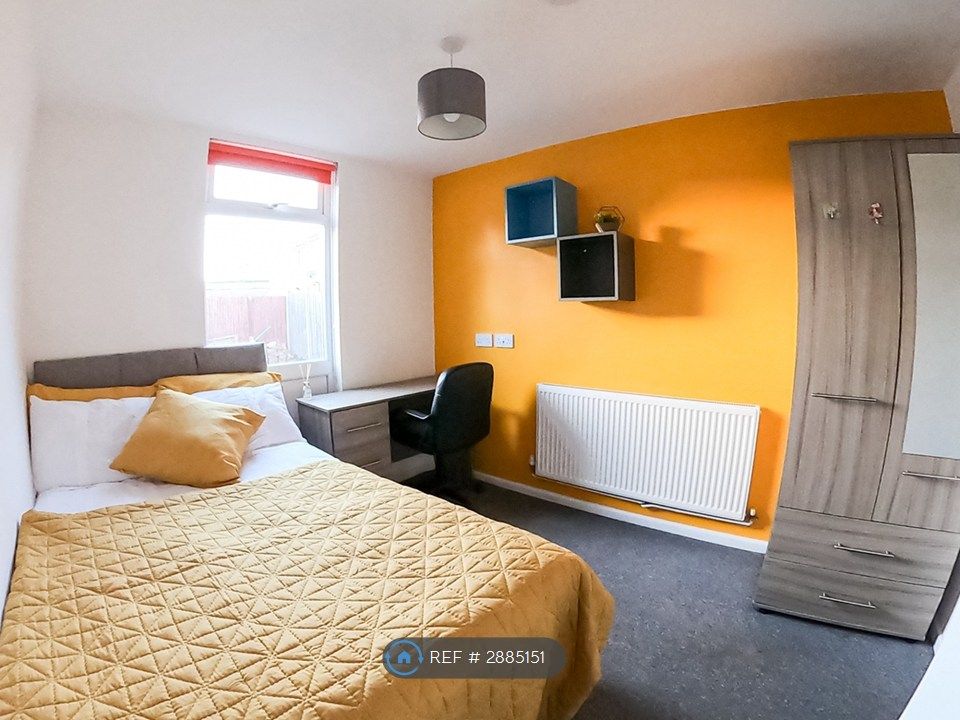 Property photo 1 of 15 Room 1