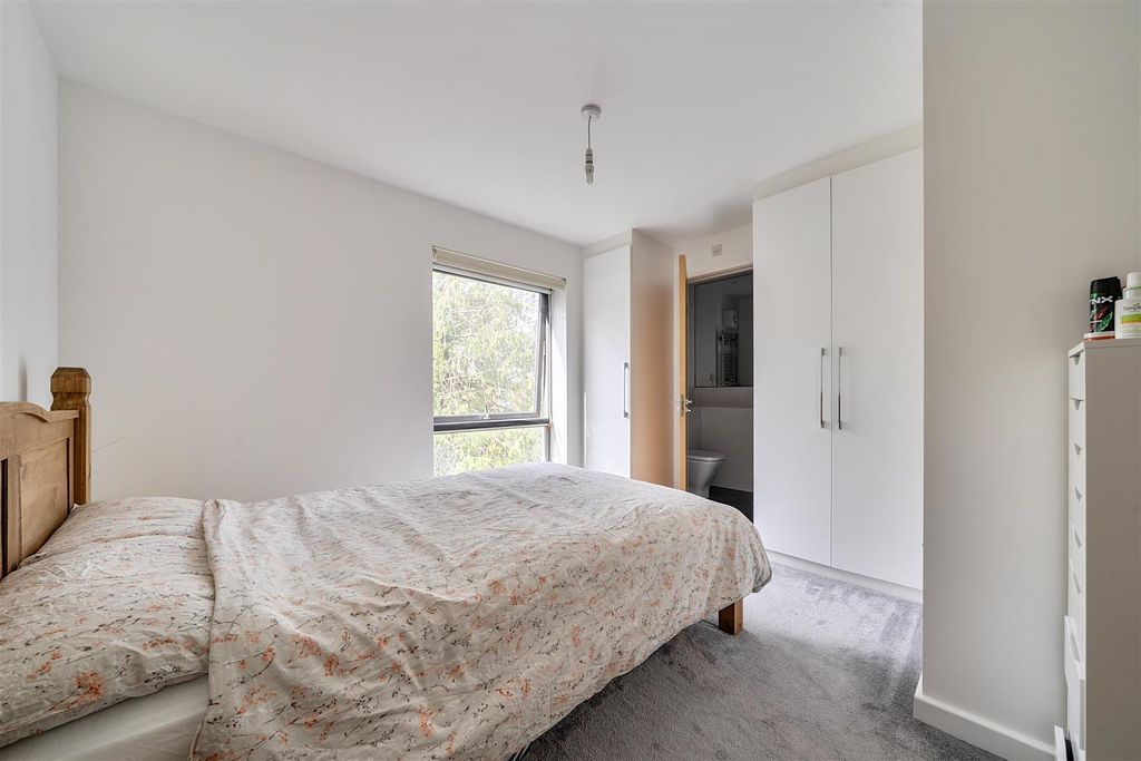 Additional image 5 of 2 bed flat for saleLily Close, Pinner HA5