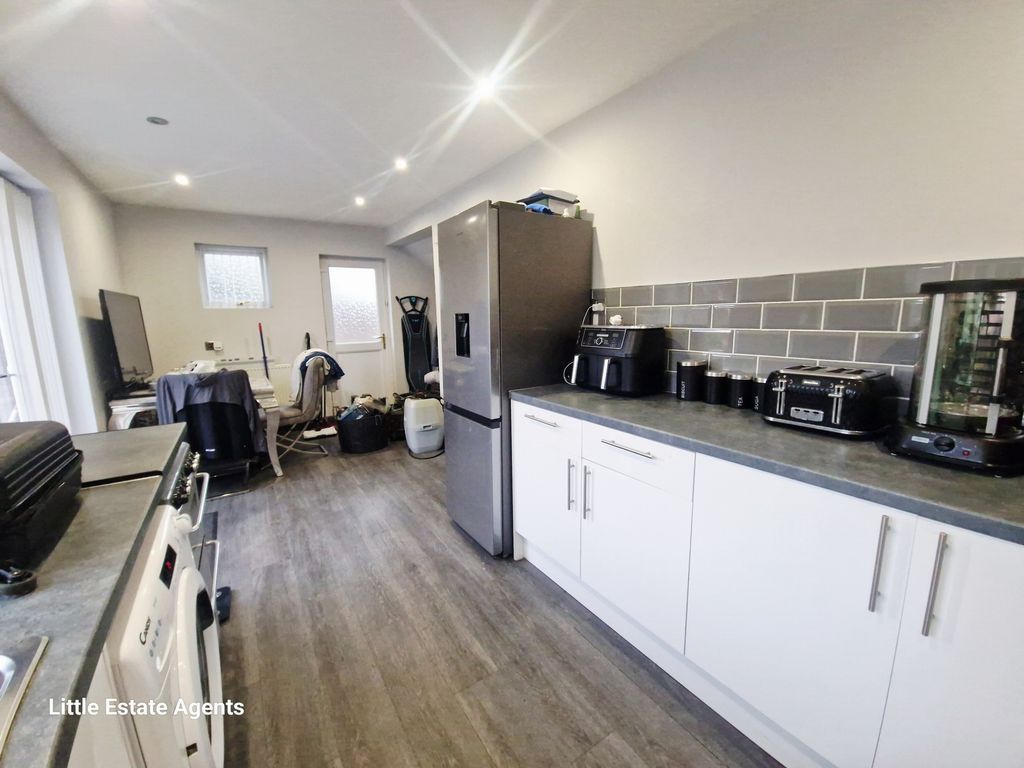 Property photo 2 of 20 Photo 2