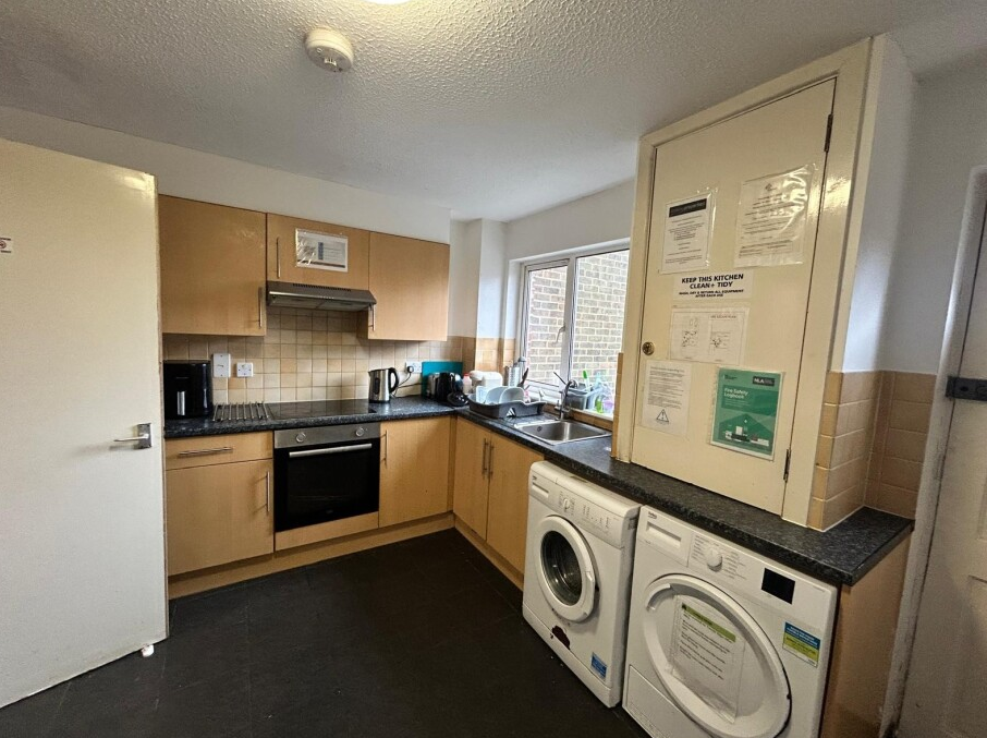 Property photo 3 of 4