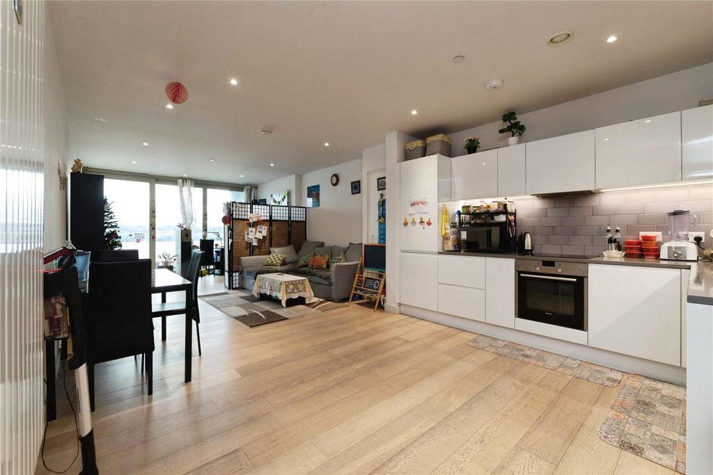 Property photo 2 of 10 Picture No. 06