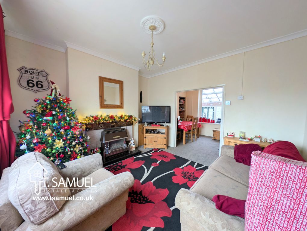 Property photo 3 of 22 Living Room