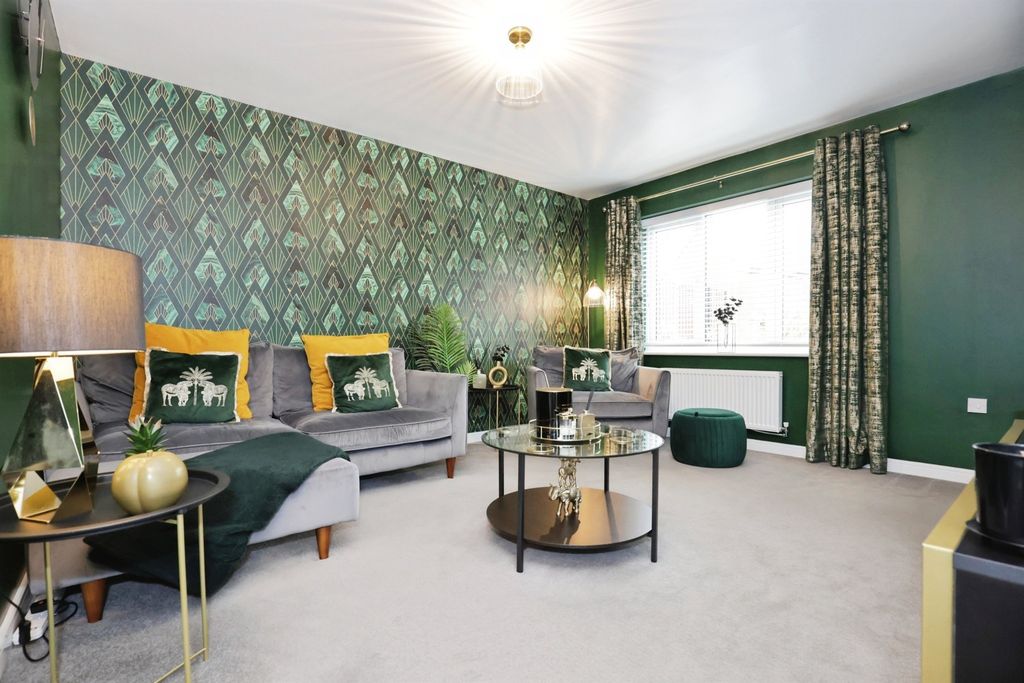 Property photo 3 of 15