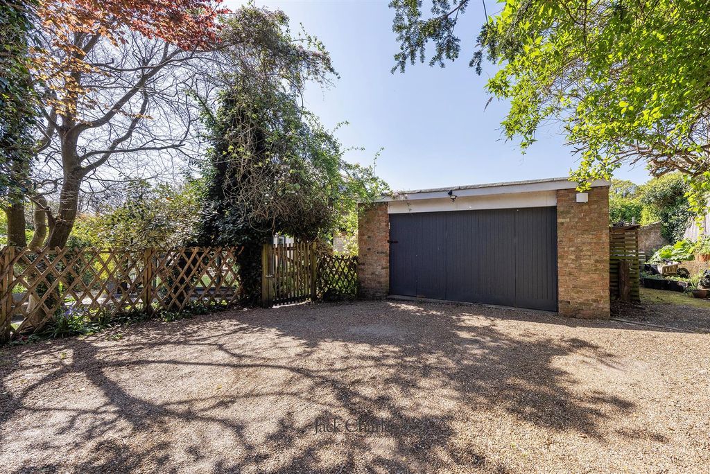 Property photo 3 of 21 Stone Cottage, Wrotham, Tn15 7Ap 019.Jpg