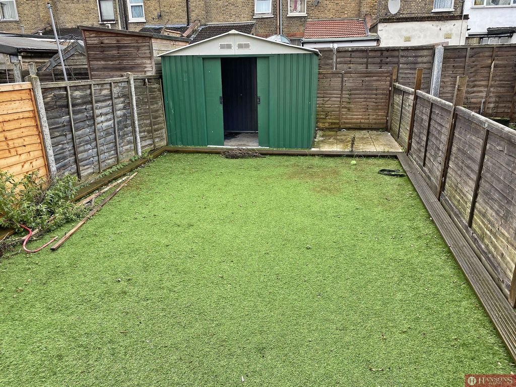 Property photo 1 of 8 Photo 1