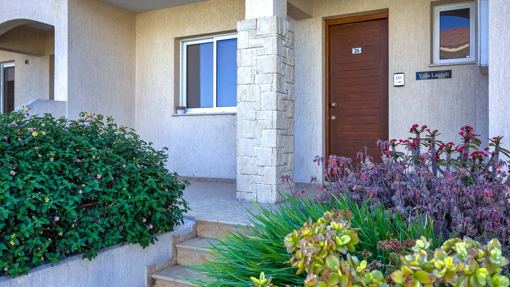 Property photo 1 of 29