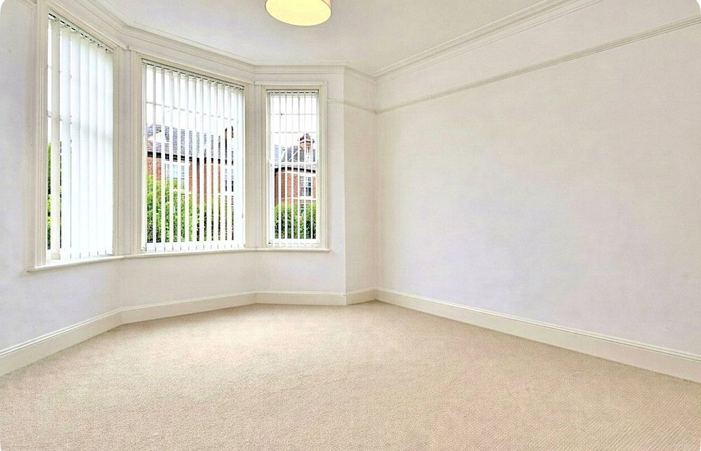 Property photo 2 of 4 Picture No. 18