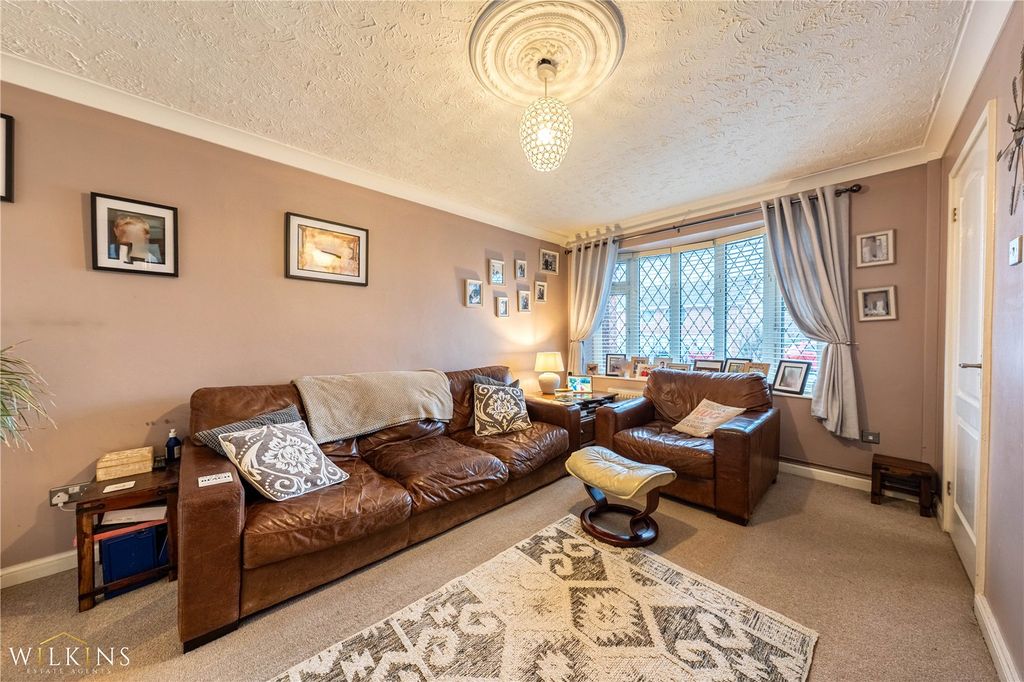 Property photo 3 of 41 Picture No. 35