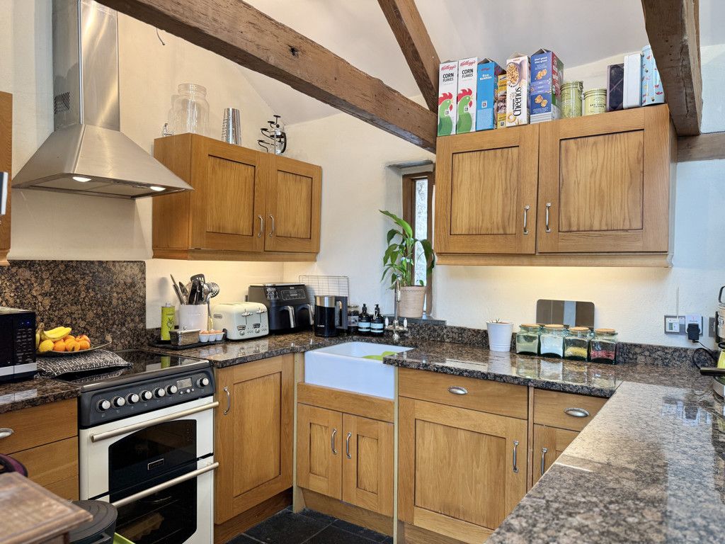 Property photo 3 of 35