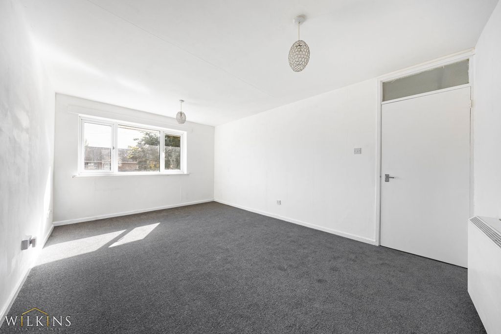 Property photo 3 of 19 Photograph