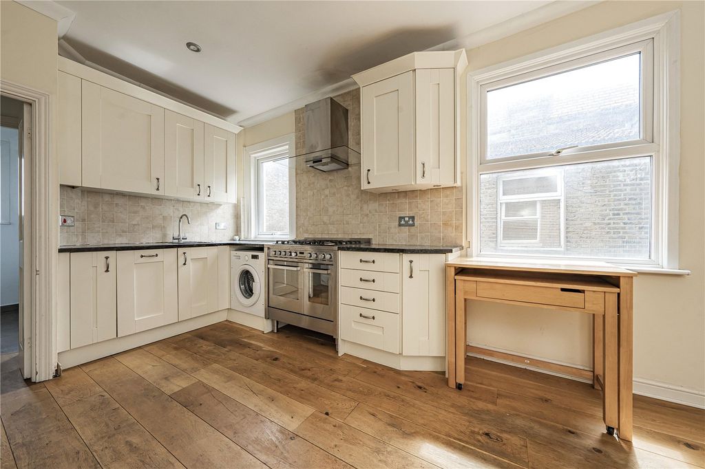 Property photo 2 of 17 Picture No. 02