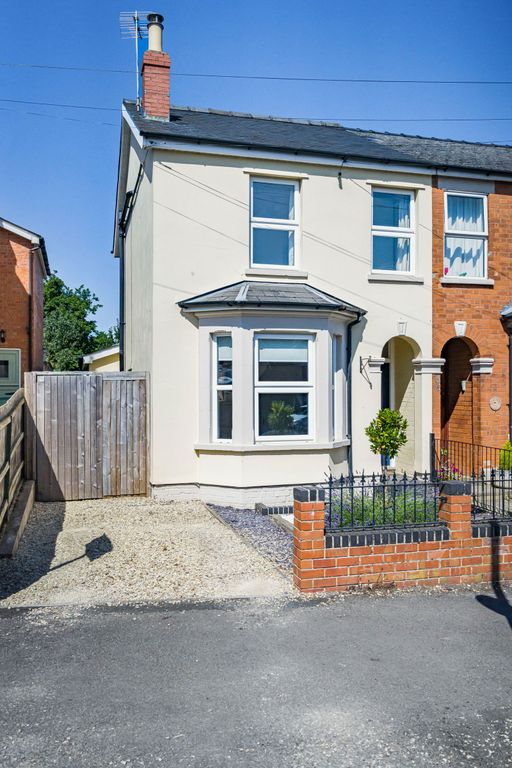 Property photo 2 of 19