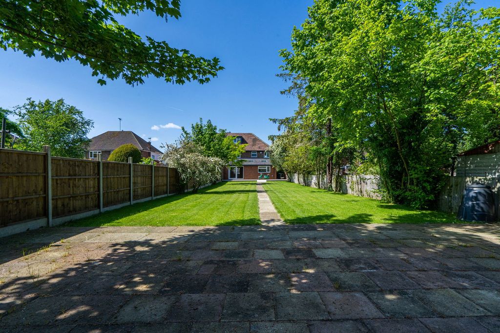 Property photo 3 of 21