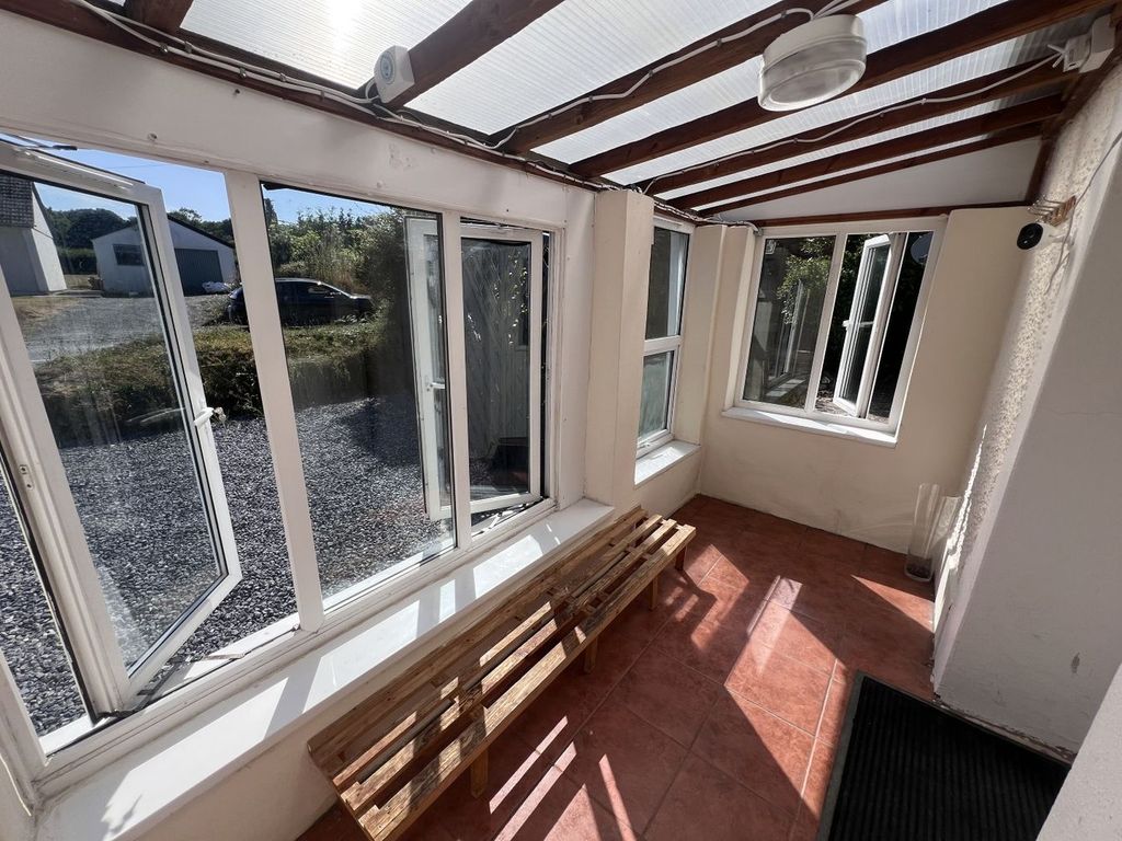 Property photo 3 of 39
