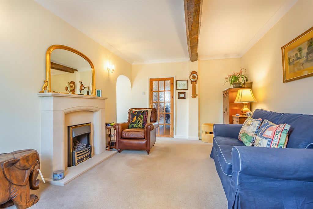 Property photo 3 of 25