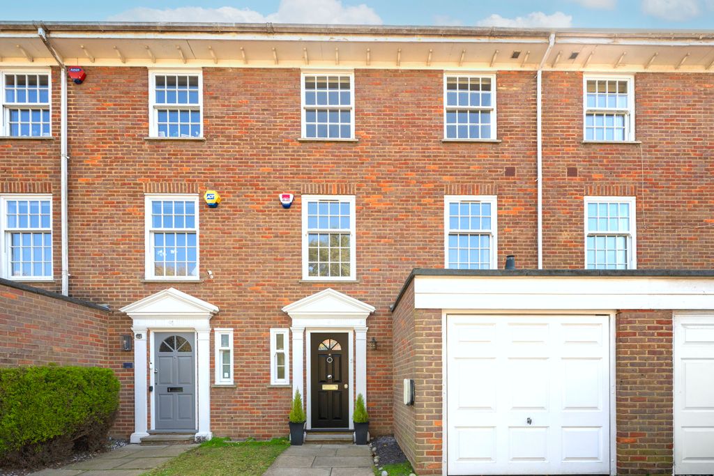 Property photo 1 of 22 External