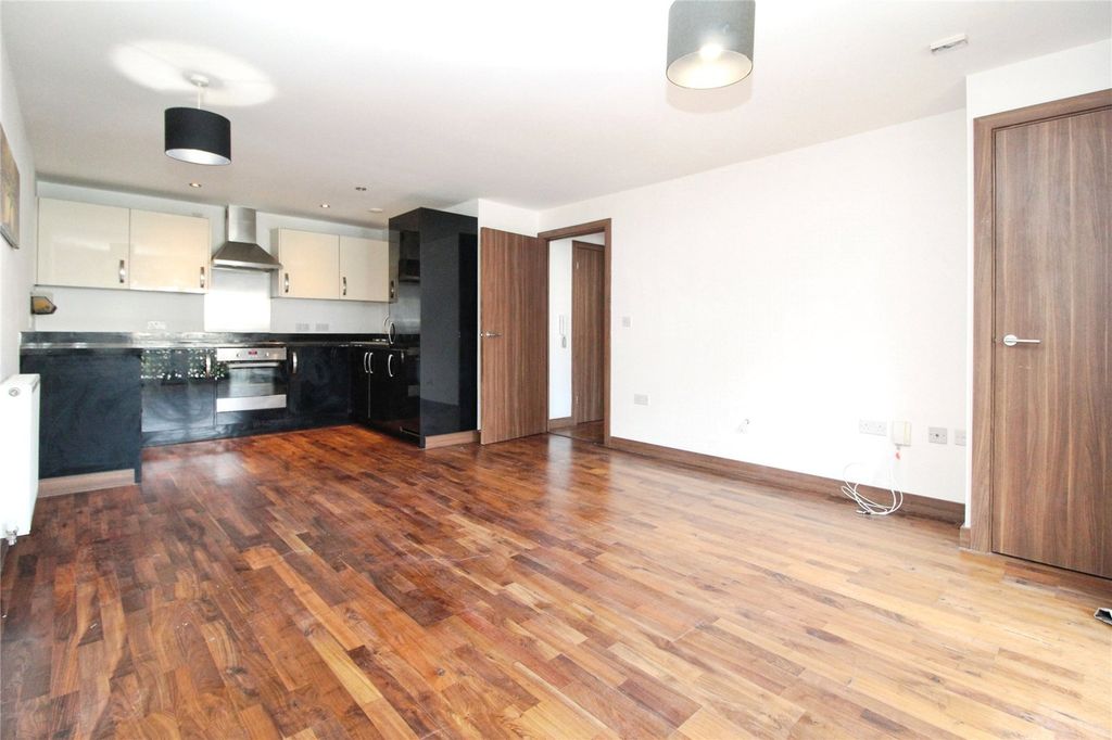 Property photo 3 of 10 Picture No. 27