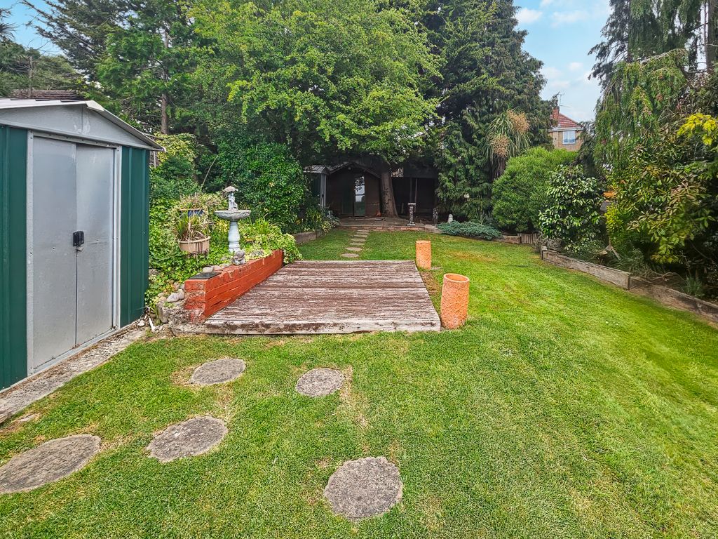 Property photo 1 of 17 Photo 14