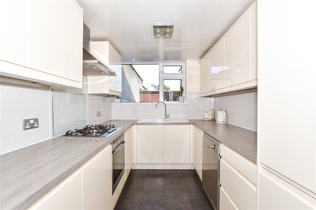 Property photo 3 of 14 Kitchen