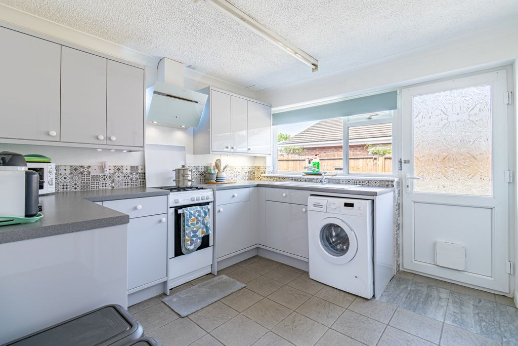 Property photo 2 of 32 4173584