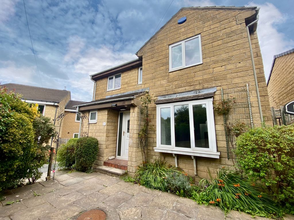 Property photo 1 of 18