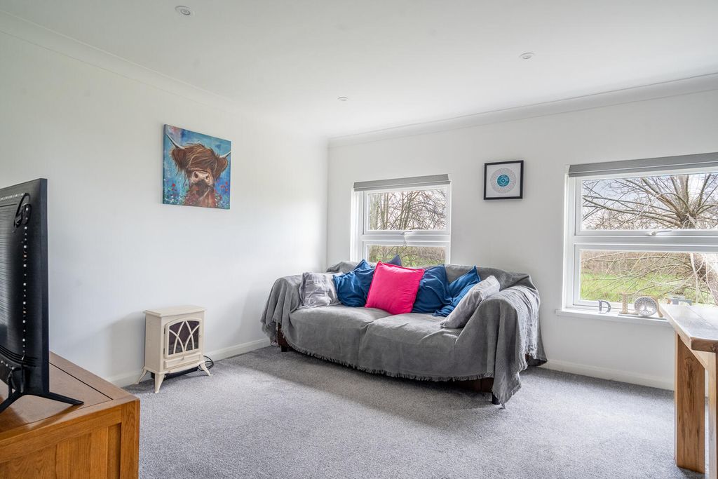 Property photo 3 of 15 Living Room