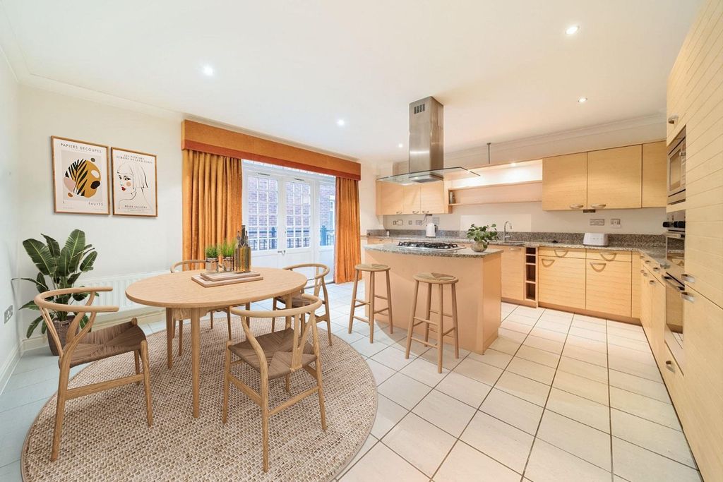 Property photo 3 of 19 Picture No. 26