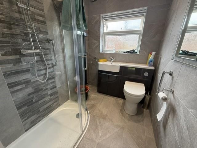 Property photo 3 of 8 3.Jpg