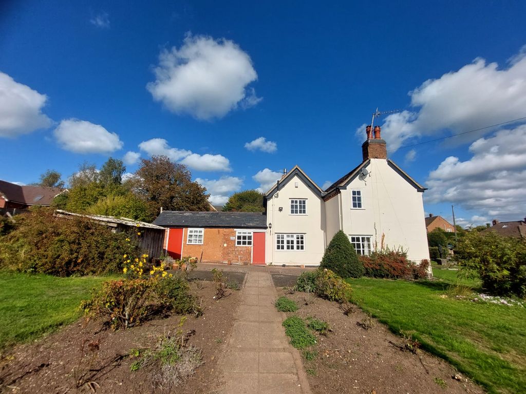 Property photo 2 of 12