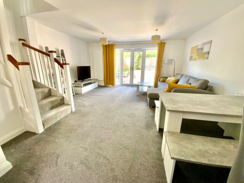 Property photo 3 of 25 3347087